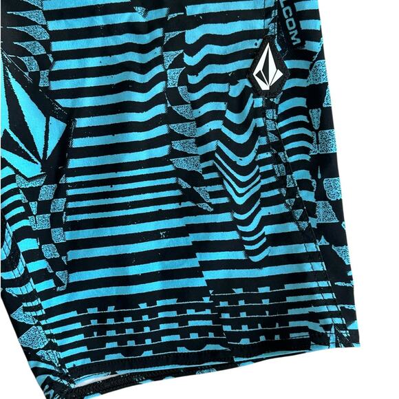 VOLCOM Boys Board Shorts 26/12y - Picture 3 of 6